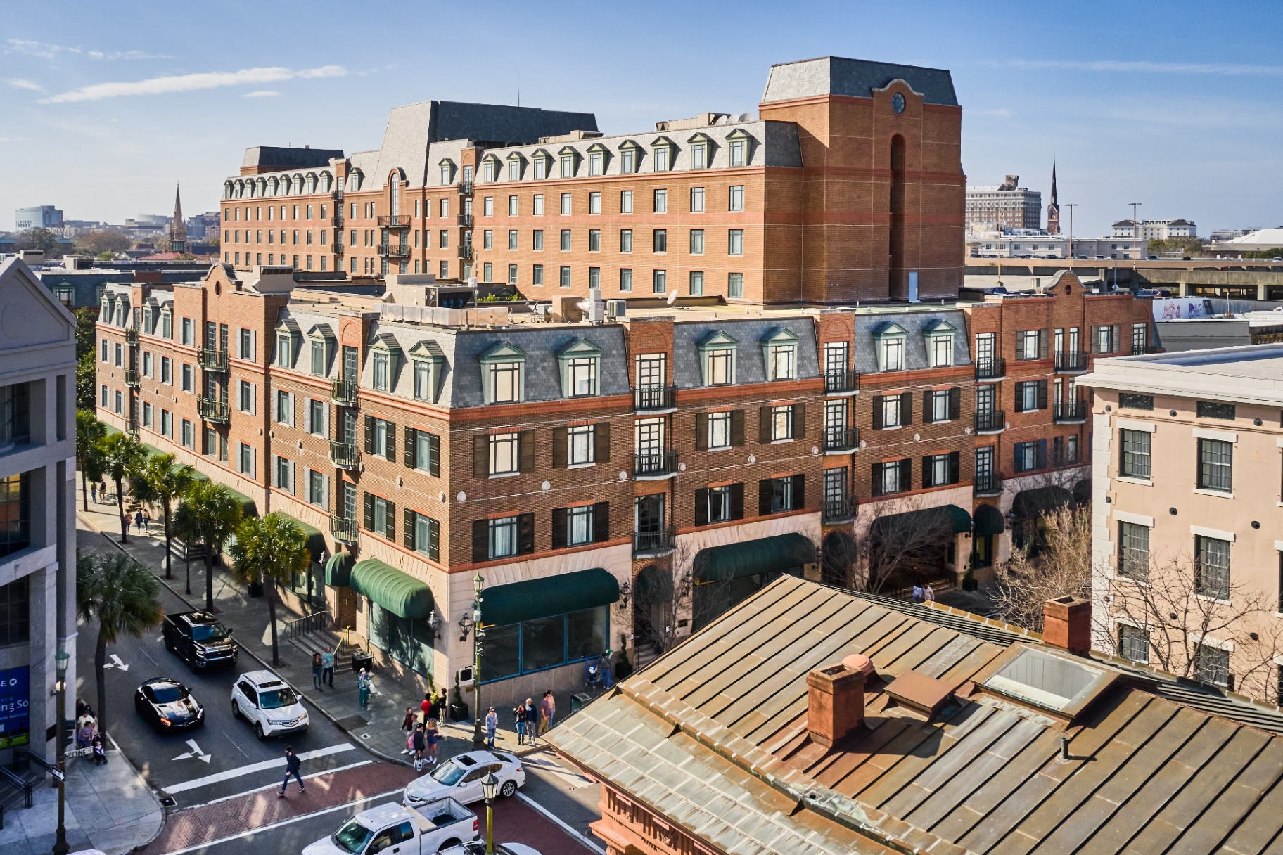 Large mixed-use property managed across an urban block